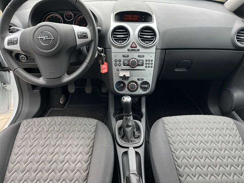 Opel Corsa D 5-Türer Active Klima Fahrradträgersystem HECK FLEXFIX ESP