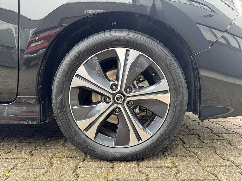 Nissan Leaf N-Connecta | LED | WINTERPAKET