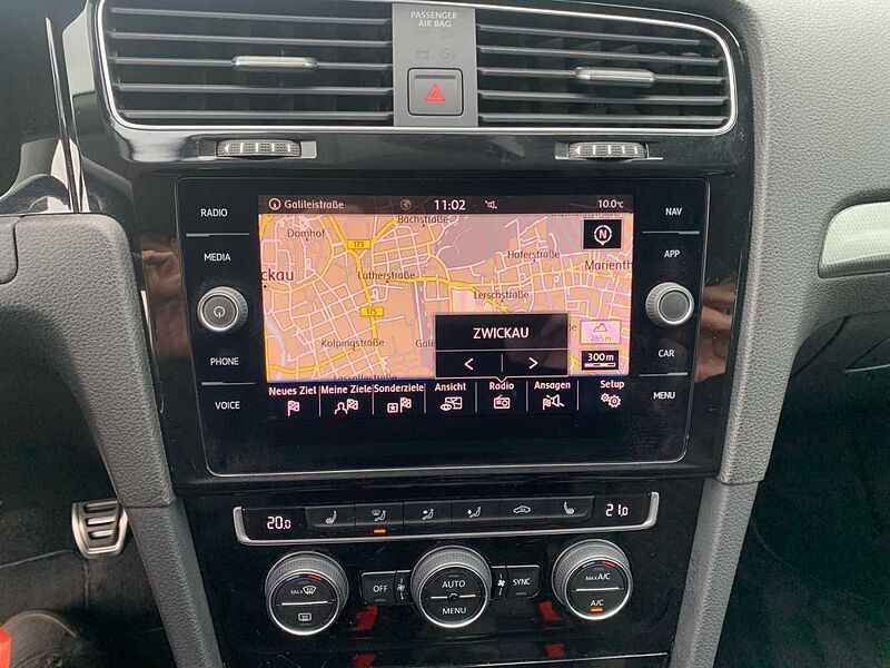 Volkswagen Golf Variant Join AAC NAVI LED Anhängerkupplung