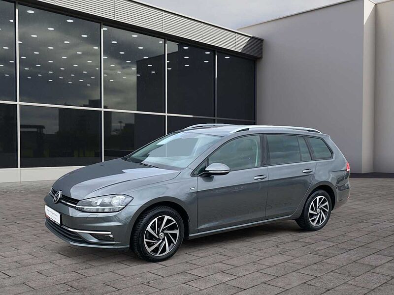 Volkswagen Golf Variant Join AAC NAVI LED Anhängerkupplung