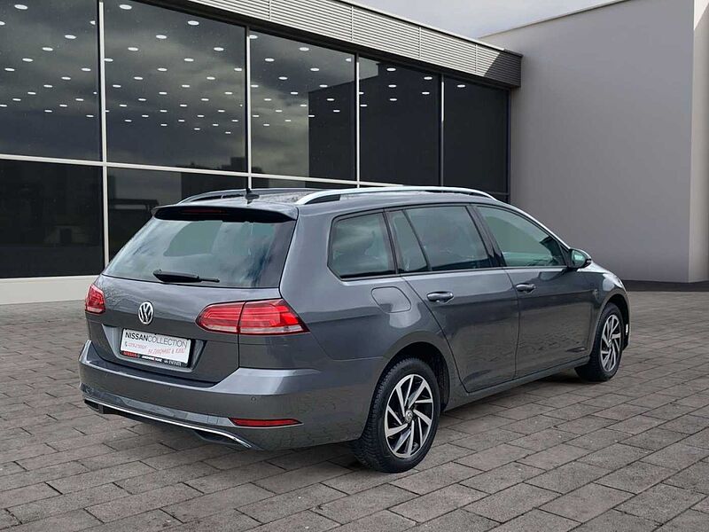 Volkswagen Golf Variant Join AAC NAVI LED Anhängerkupplung