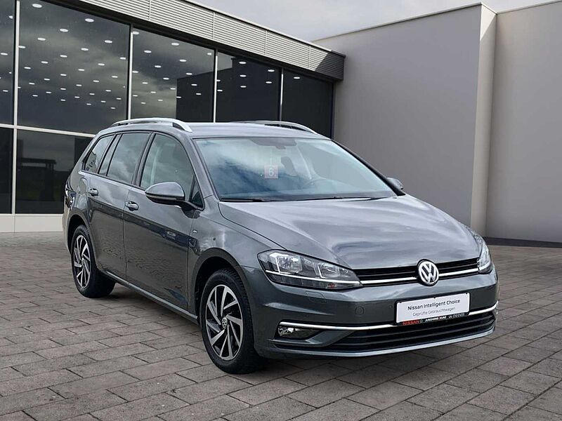 Volkswagen Golf Variant Join AAC NAVI LED Anhängerkupplung