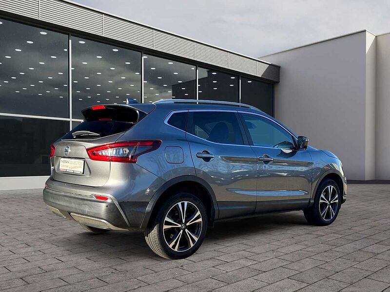 Nissan Qashqai 1.6 DIG-T N-Connecta Design-Paket beh. FS NAVI