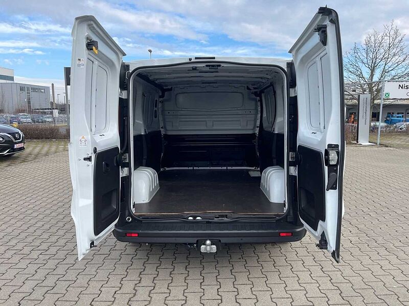 Nissan NV300 Kasten L1H1 2,7t MT COM 146 PS KLIMA KAMERA NAVI Comfort