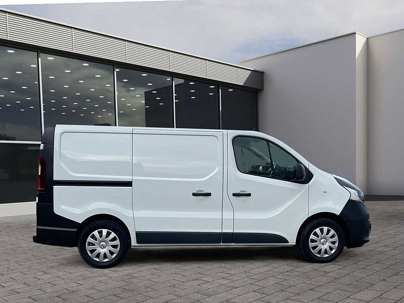 Nissan NV300 Kasten L1H1 2,7t MT COM 146 PS KLIMA KAMERA NAVI Comfort